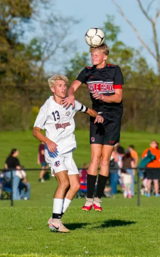 Golden Cougars tie Maple Grove